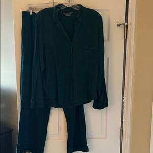 Victoria's Secret Deep Green Sleepwear Set